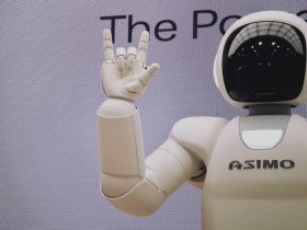 安卓手机投屏教程：内置功能与投屏APP操作