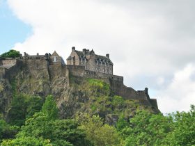 哈弗F7手机互联投屏完全指南