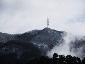荣耀手机如何投屏到电脑：简单步骤详解