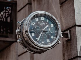 荣耀手机投屏到电视上的简易指南