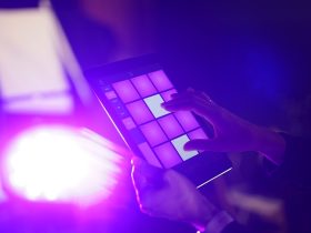 iOS手机投屏指南：如何实现手机投屏操作